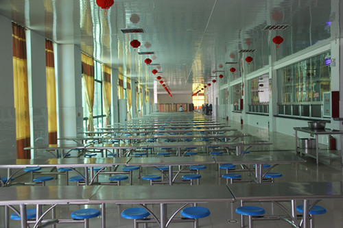 配套設(shè)施-食堂、浴室等